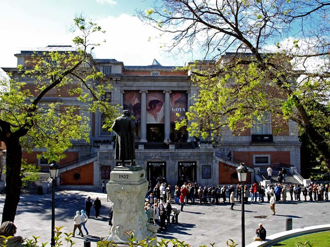 Настоящая же слава пришла к музею Прадо лишь в начале XIX века, и с тех пор Прадо считается одним из главных символов Мадрида и Испании в целом