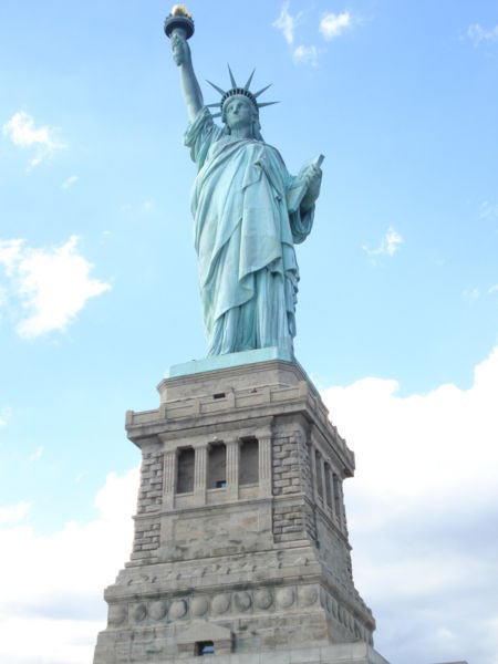 15 октября 1924 года статуя  Свободы была объявлена национальным памятником, а спустя еще 60 лет — внесена в Список Всемирного Наследия ЮНЕСКО