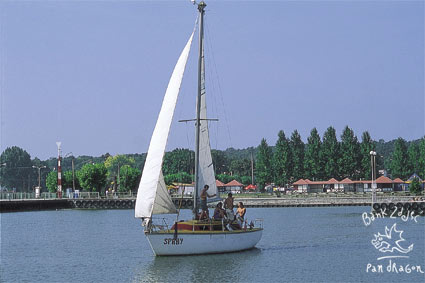 Крыница Морска (бывший Бад Кальбэрг) один наиболее популярных морских курортов, небольшой по численности населения