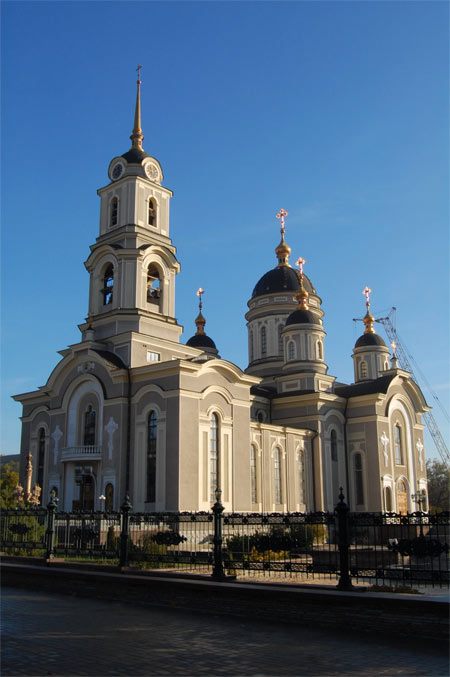 Кафедральный Спасо-Преображенский собор был разрушен в 1933 году в ходе кампании по борьбе с религией в СССР