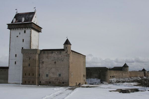 Нарвский замок-музей находится в городе Нарва