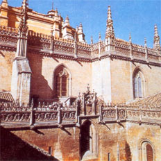 В  XVII веке здание Королевской капеллы пришло в  упадок и запустение, которое продлилось до первой половины XVIII века