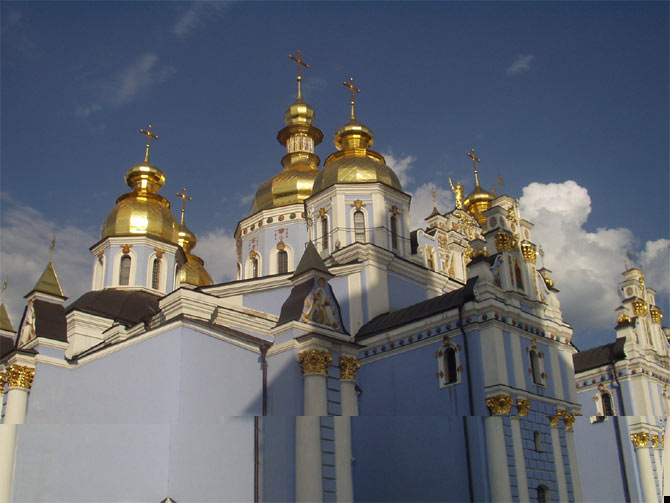 Миха́йловский Златове́рхий монасты́рь — один из древнейших монастырей в Киеве