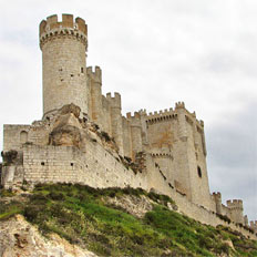 Замок Пеньяфиель (Вальядолид, Испания)