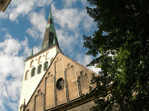 Церковь Святого Олафа — лютеранская церковь, расположена в Таллине, на месте, где в XII веке находился торговый двор скандинавских купцов