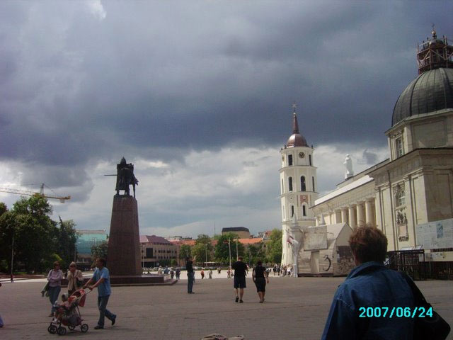Кафедральная Площадь формировалась на протяжении XIX века